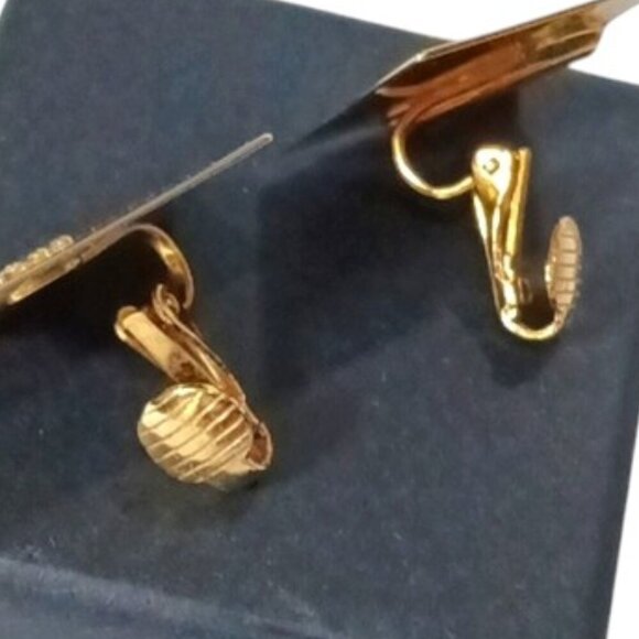 Gold Tone ¾" Square CLIP-ON Earrings w/ 5‎ Faux Diamonds Crossing Corner of Each - Picture 5 of 5